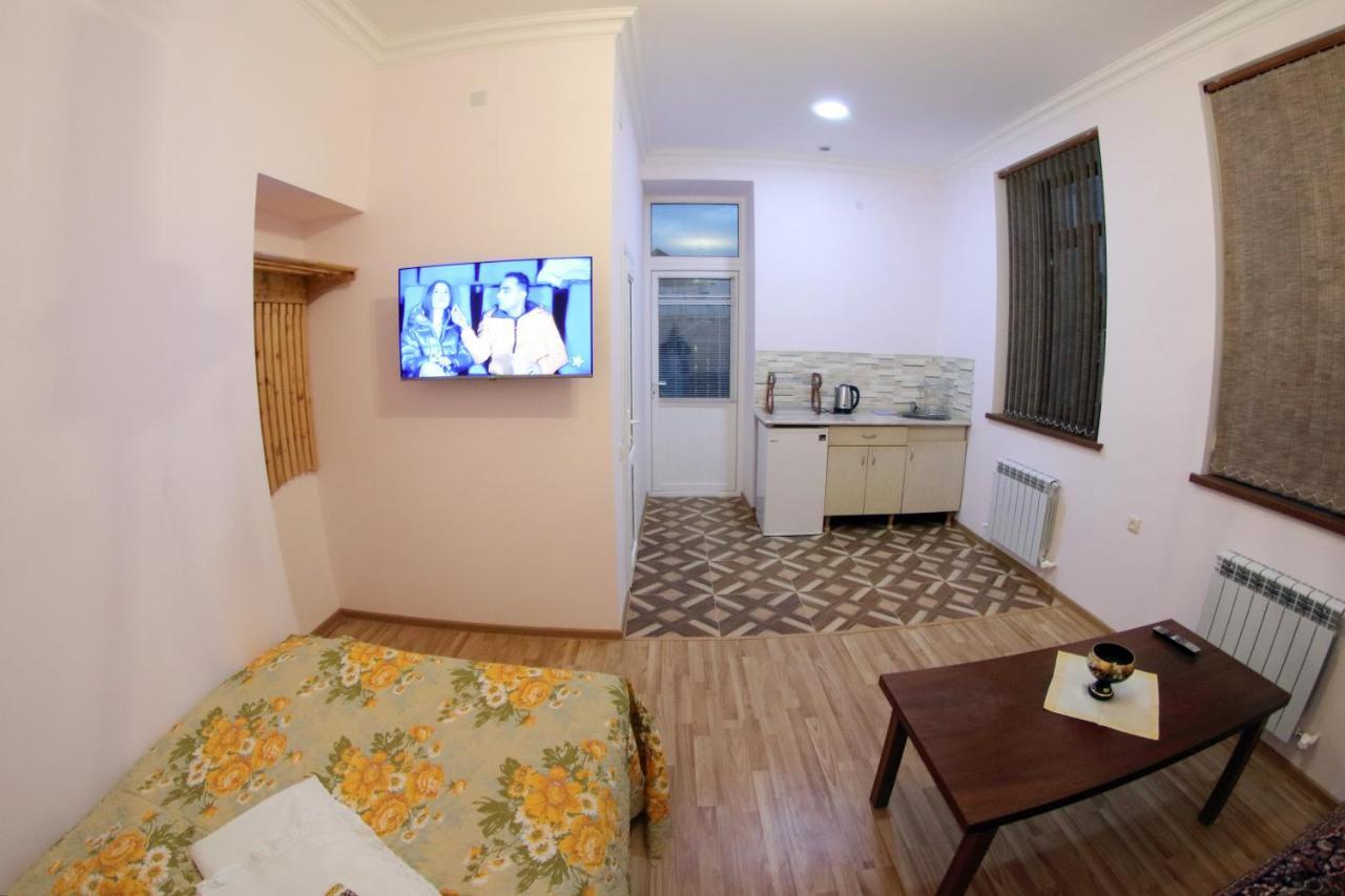 Vanand Guest House Gyumri Exterior foto