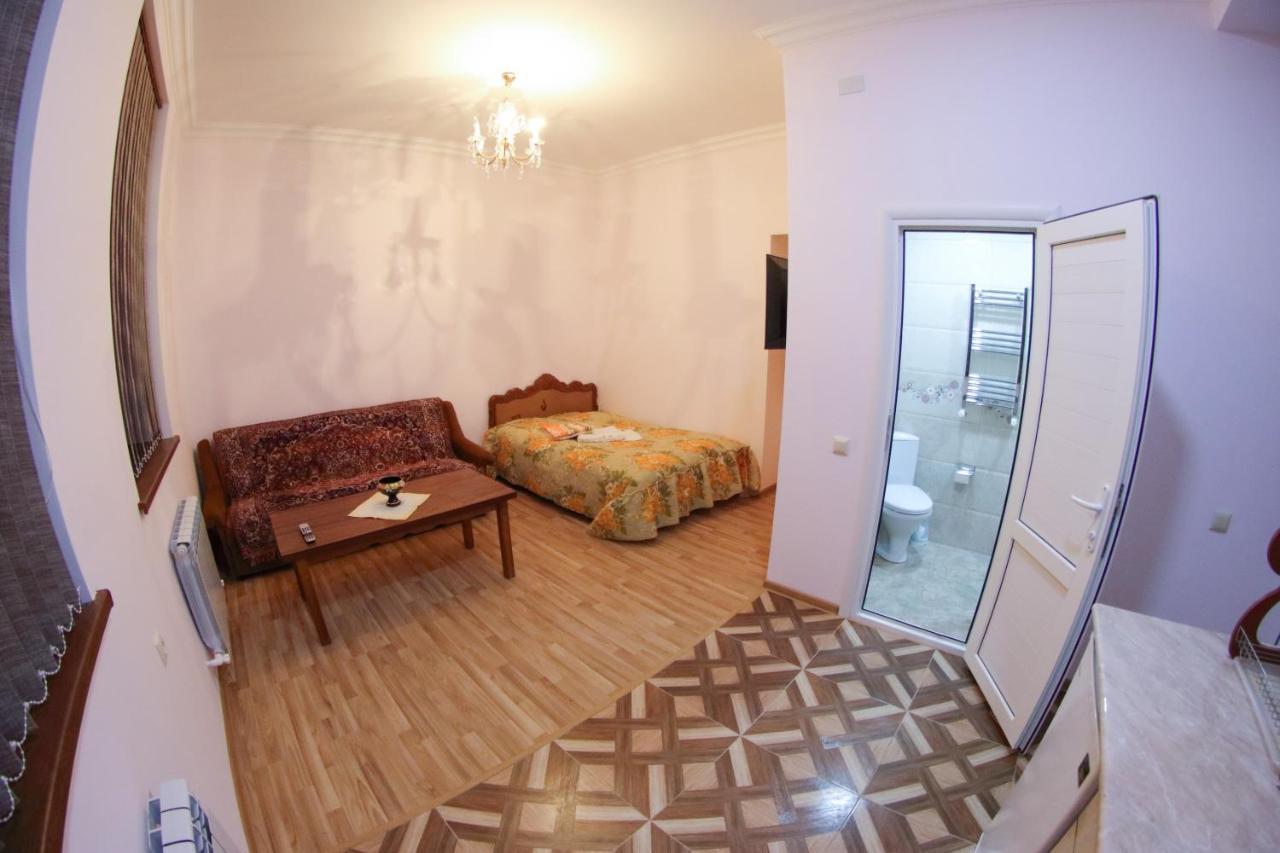 Vanand Guest House Gyumri Exterior foto