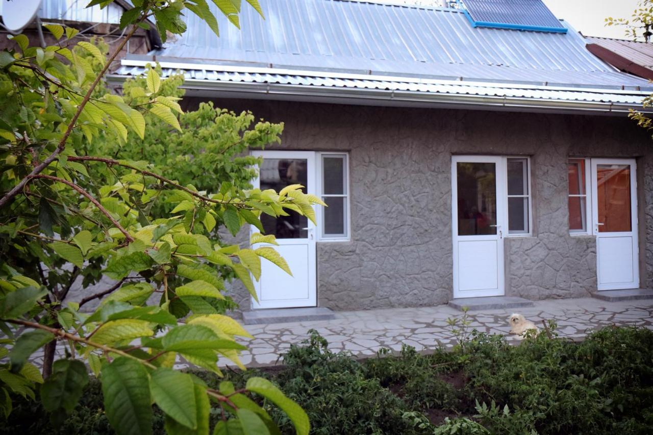 Vanand Guest House Gyumri Exterior foto